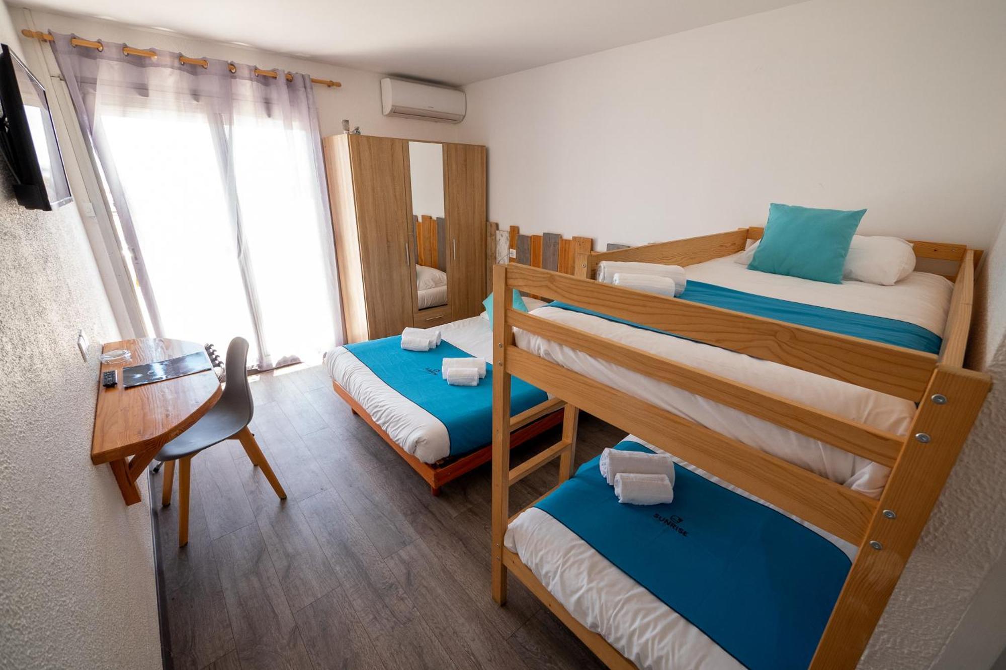 Sunrise Beach Hotel Gruissan Exterior photo